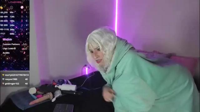 Image 2 of alien_universe Stream on Chaturbate on 2 months ago