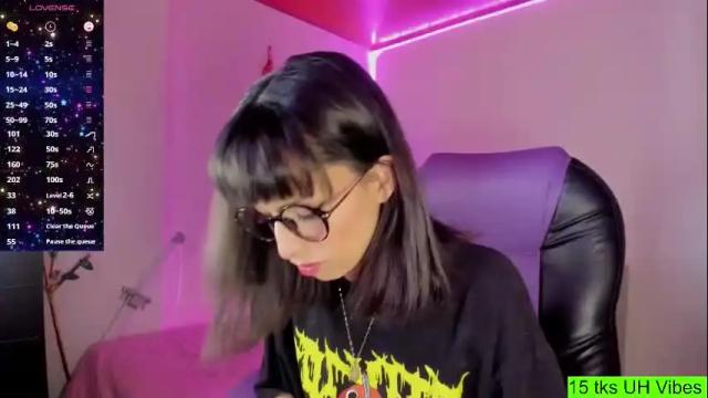 Image 4 of alien_universe Stream on Chaturbate on 1 month ago