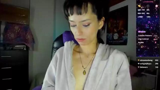 Image 8 of alien_universe Stream on Chaturbate on 1 month ago