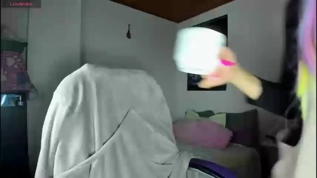 Image 12 of alien_universe Stream on Chaturbate on 1 month ago
