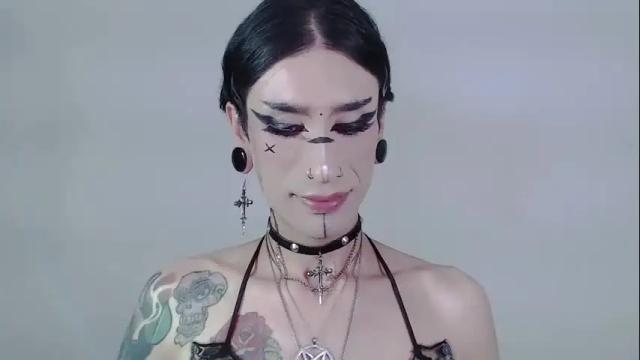 Image 6 of alienexxx Stream on Chaturbate on 26 days ago