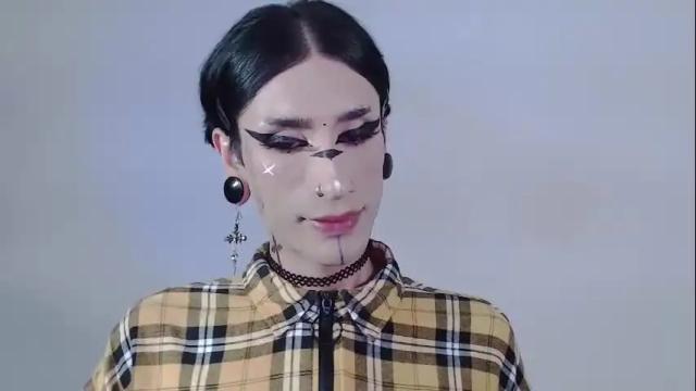 Image 7 of alienexxx Stream on Chaturbate on 21 days ago