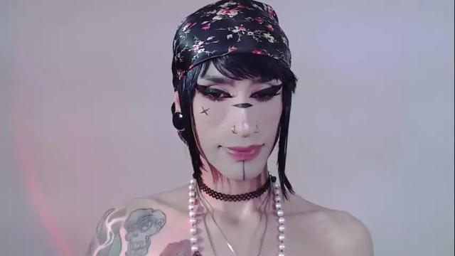 Image 2 of alienexxx Stream on Chaturbate on 16 days ago