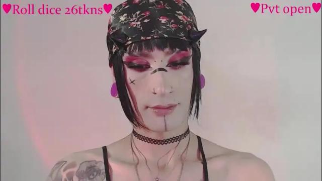 Image 7 of alienexxx Stream on Chaturbate on 2 months ago