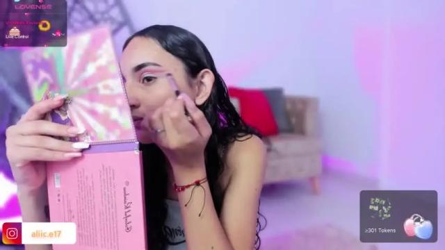 Image 6 of aliice18 Stream on Chaturbate on 15 months ago