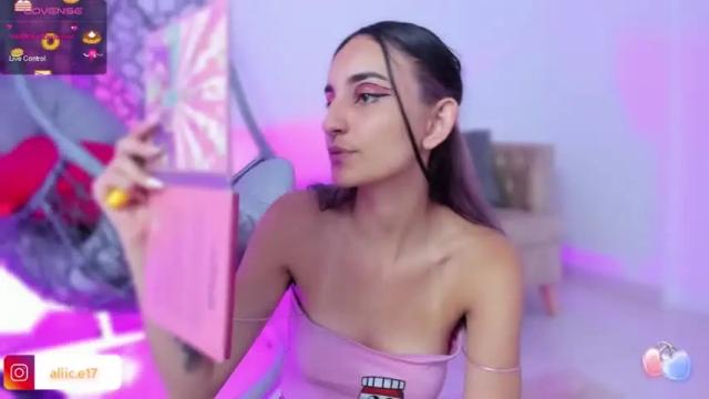 Thumbnail 3, aliice18's Stream at Chaturbate, 15 months ago