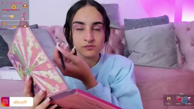 Image 4 of aliice18 Stream on Chaturbate on 15 months ago