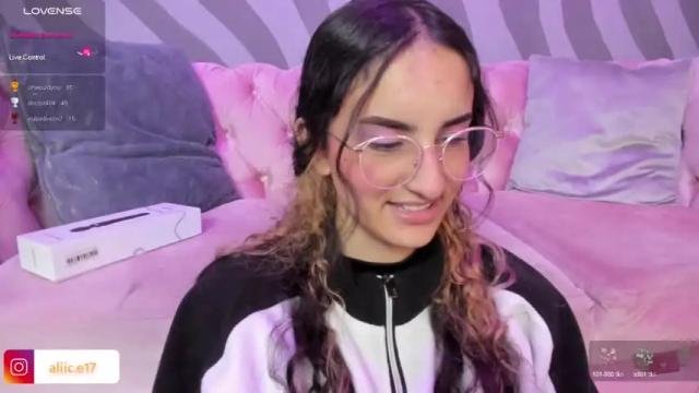 Thumbnail 3, aliice18's Stream at Chaturbate, 13 months ago