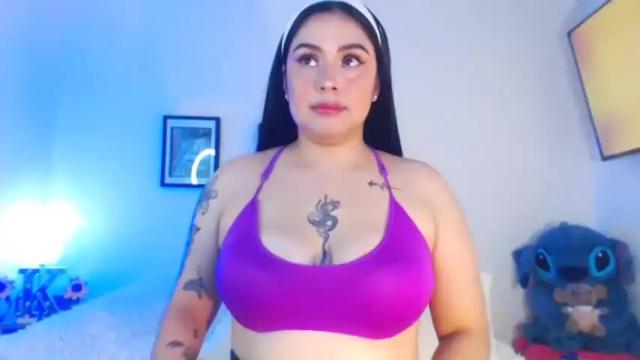Image 2 of aliice_69 Stream on Chaturbate on 13 months ago