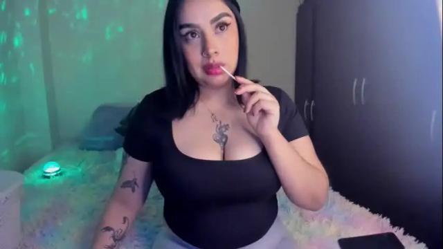 Image 2 of aliice_69 Stream on Chaturbate on 29 days ago