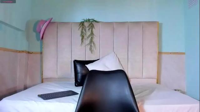 Image 3 of aliice_greco Stream on Chaturbate on 3 days ago