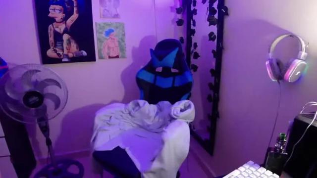 Image 3 of aliice_uwu Stream on Chaturbate on 19 months ago