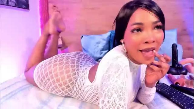 Image 2 of aliisson_cruz Stream on Chaturbate on 2 months ago