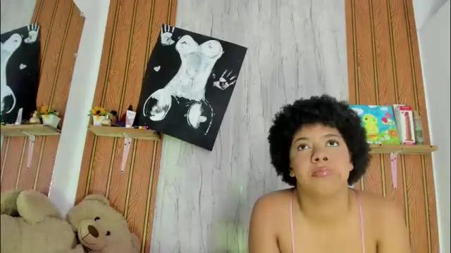 Image 3 of alika01_ Stream on Chaturbate on 1 month ago
