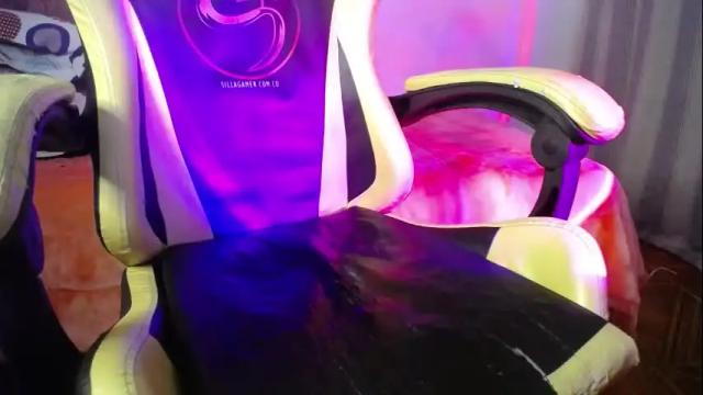 Image 4 of alina_grey2 Stream on Chaturbate on 1 month ago