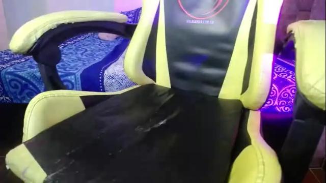 Image 7 of alina_grey2 Stream on Chaturbate on 21 days ago