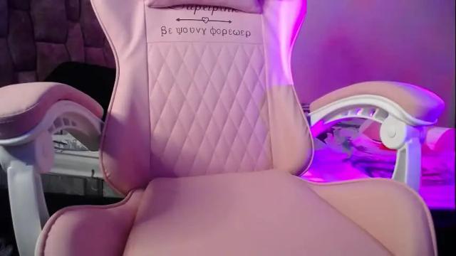 Image 6 of alina_grey2 Stream on Chaturbate on 8 days ago