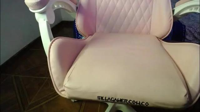 Image 12 of alina_grey2 Stream on Chaturbate on 2 months ago