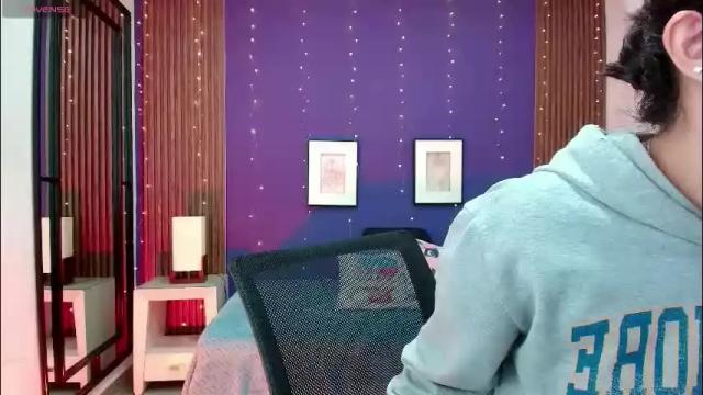 Image 10 of alina_martinelli Stream on Chaturbate on 2 months ago