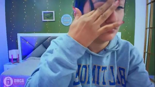 Image 10 of alina_martinelli Stream on Chaturbate on 1 month ago