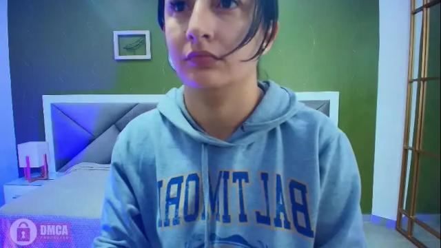 Image 2 of alina_martinelli Stream on Chaturbate on 1 month ago