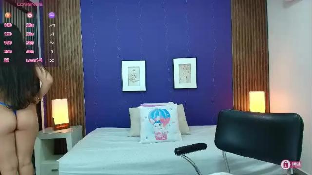 Image 10 of alina_martinelli Stream on Chaturbate on 1 month ago