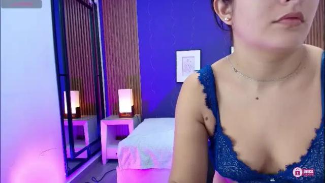 Image 6 of alina_martinelli Stream on Chaturbate on 4 days ago