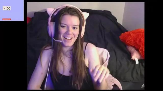 Image 2 of alina_nightshade Stream on Chaturbate on 2 days ago