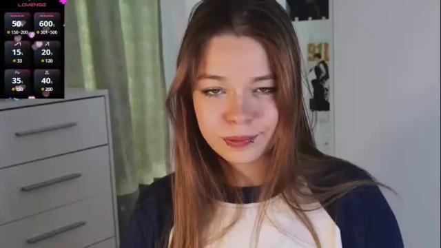 Image 2 of alinabae Stream on Chaturbate on 2 days ago