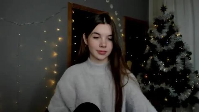 Image 10 of alinameyes Stream on Chaturbate on 17 months ago