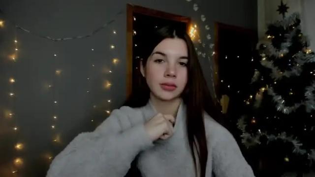 Image 7 of alinameyes Stream on Chaturbate on 17 months ago