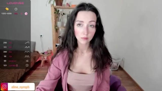 Image 8 of aline_dreamy Stream on Chaturbate on 14 months ago