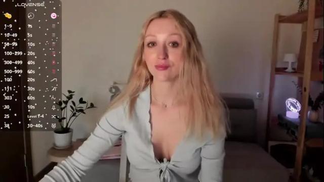 Image 11 of aline_dreamy Stream on Chaturbate on 11 days ago