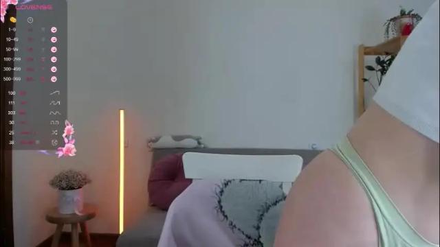 Image 4 of aline_dreamy Stream on Chaturbate on 1 month ago