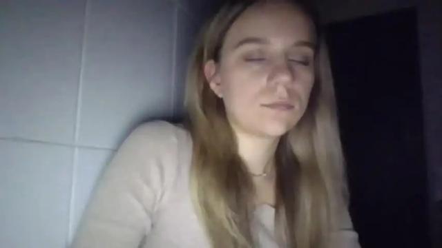 Thumbnail 3, alis_bond's Stream at Chaturbate, 19 months ago