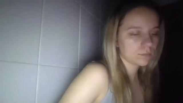 Image 12 of alis_bond Stream on Chaturbate on 18 months ago
