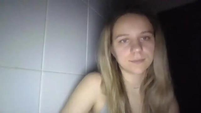 Image 4 of alis_bond Stream on Chaturbate on 18 months ago