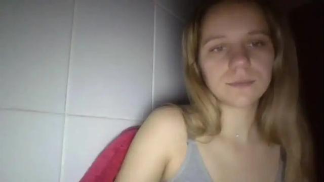 Image 6 of alis_bond Stream on Chaturbate on 18 months ago