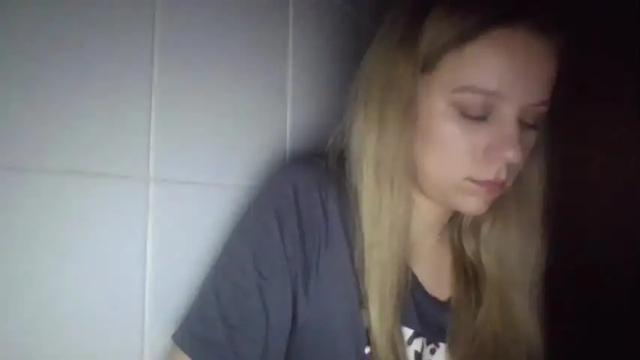 Image 2 of alis_bond Stream on Chaturbate on 18 months ago