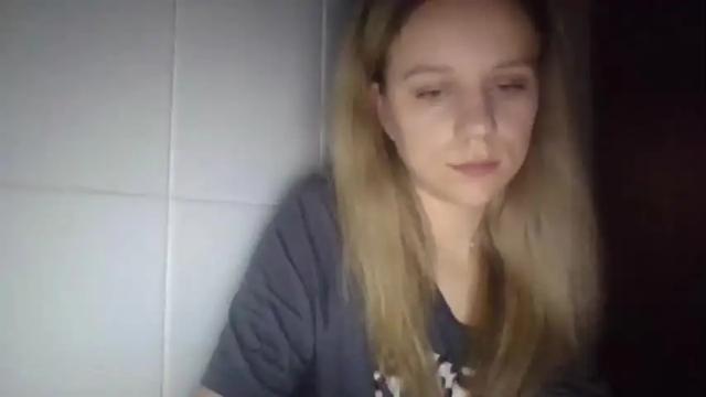 Image 4 of alis_bond Stream on Chaturbate on 18 months ago