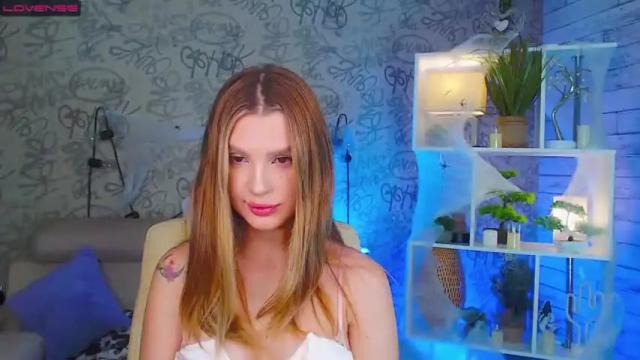 Image 4 of alisa_sweetfoxy Stream on Chaturbate on 18 months ago