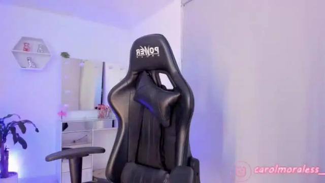 Image 7 of alisa_walton Stream on Chaturbate on 16 months ago