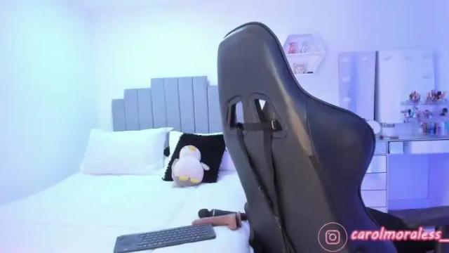 Image 4 of alisa_walton Stream on Chaturbate on 14 months ago