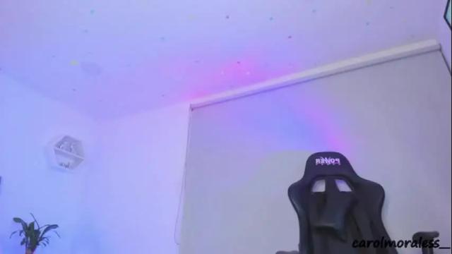 Image 4 of alisa_walton Stream on Chaturbate on 1 month ago