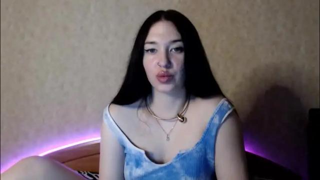 Image 2 of alisaadoll Stream on Chaturbate on 1 month ago