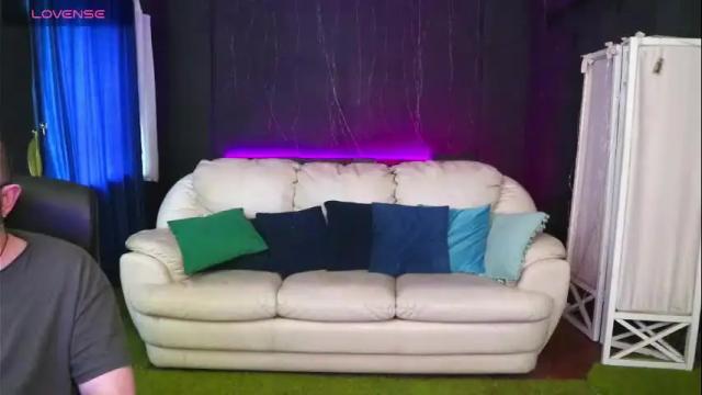 Image 3 of alisaaleks Stream on Chaturbate on 1 month ago