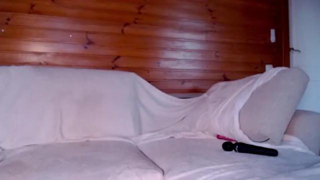 Image 12 of alisakai Stream on Chaturbate on 17 months ago