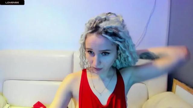 Image 2 of alise_doberman Stream on Chaturbate on 18 months ago