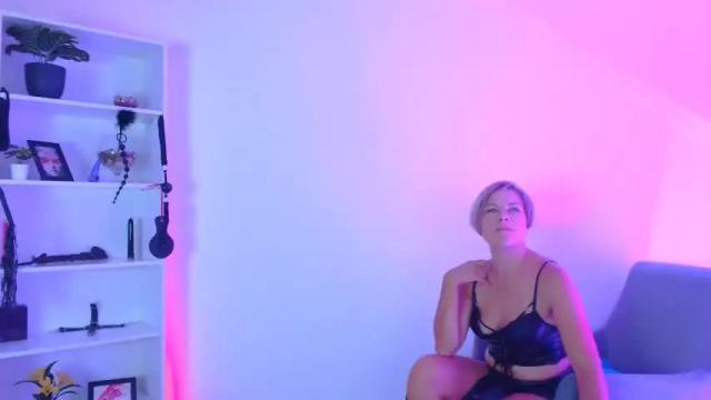 Image 3 of alise_news Stream on Chaturbate on 21 months ago