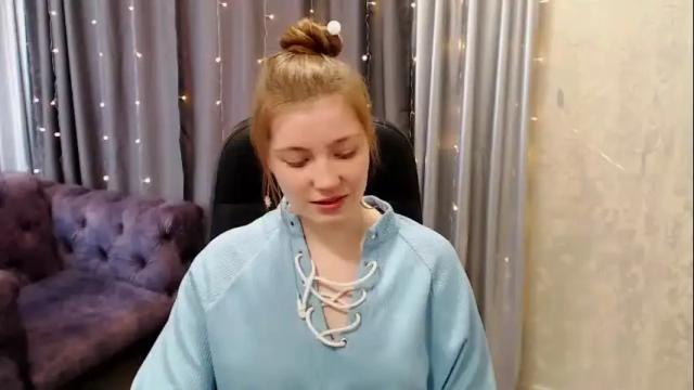 Image 8 of aliseemoon Stream on Chaturbate on 1 month ago
